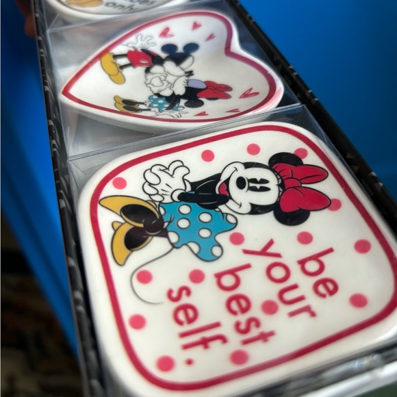 Disney Mickey and Minnie Mouse Jewelry Tray, Ceramic Trinket Dish (Set of 3) - Picture 8 of 9
